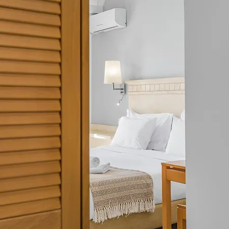 Glaros Hotel 4*
