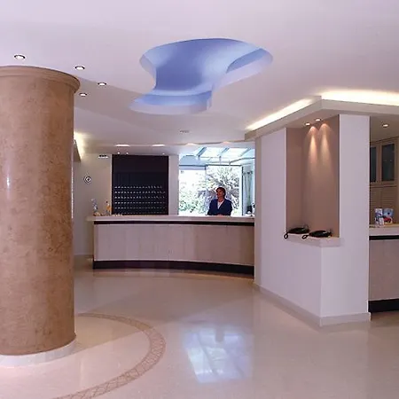 Hotel Glaros 4*