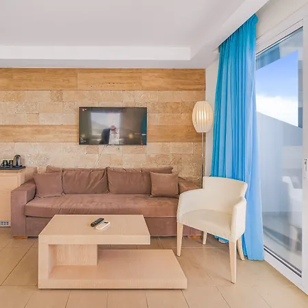 格拉罗斯海滩酒店