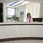 Glaros 4*