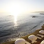 Glaros Hotel